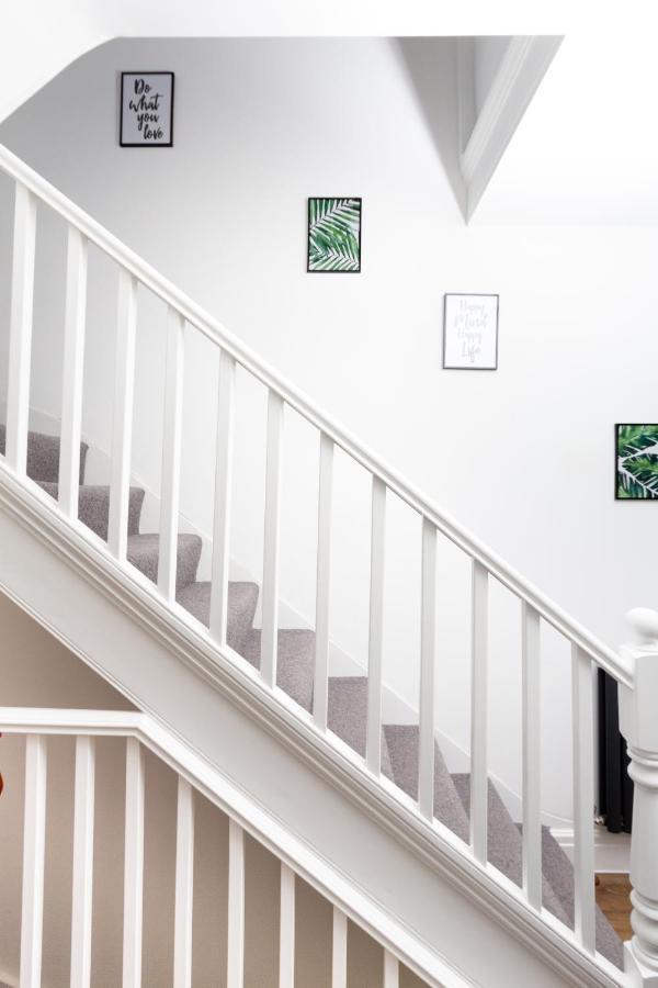 Bright Cheery 4 Bd Apartment By Brighton Station Bagian luar foto
