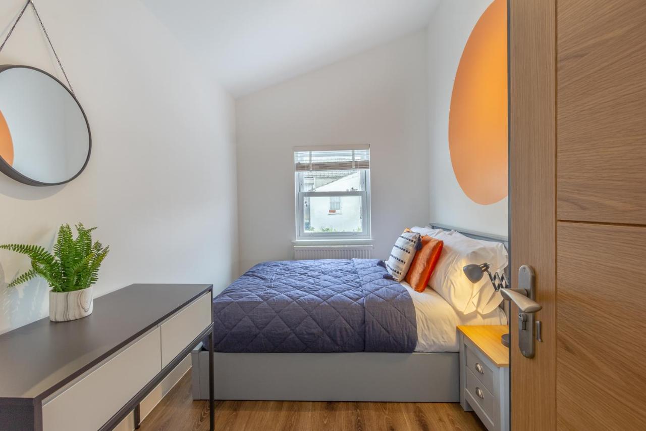 Bright Cheery 4 Bd Apartment By Brighton Station Bagian luar foto