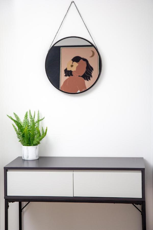 Bright Cheery 4 Bd Apartment By Brighton Station Bagian luar foto