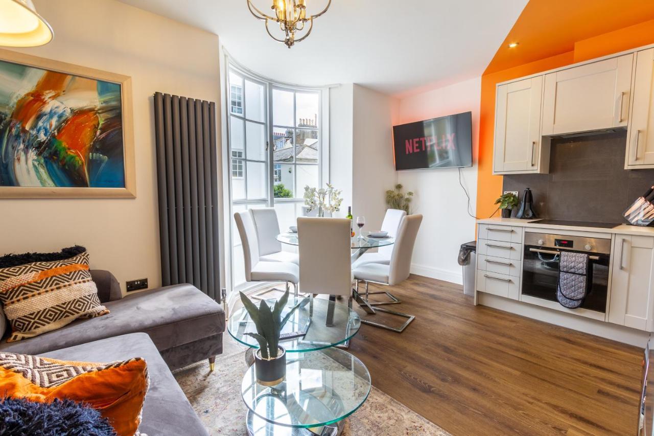 Bright Cheery 4 Bd Apartment By Brighton Station Bagian luar foto