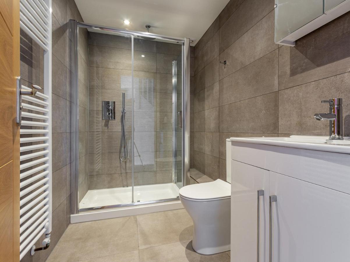 Bright Cheery 4 Bd Apartment By Brighton Station Bagian luar foto