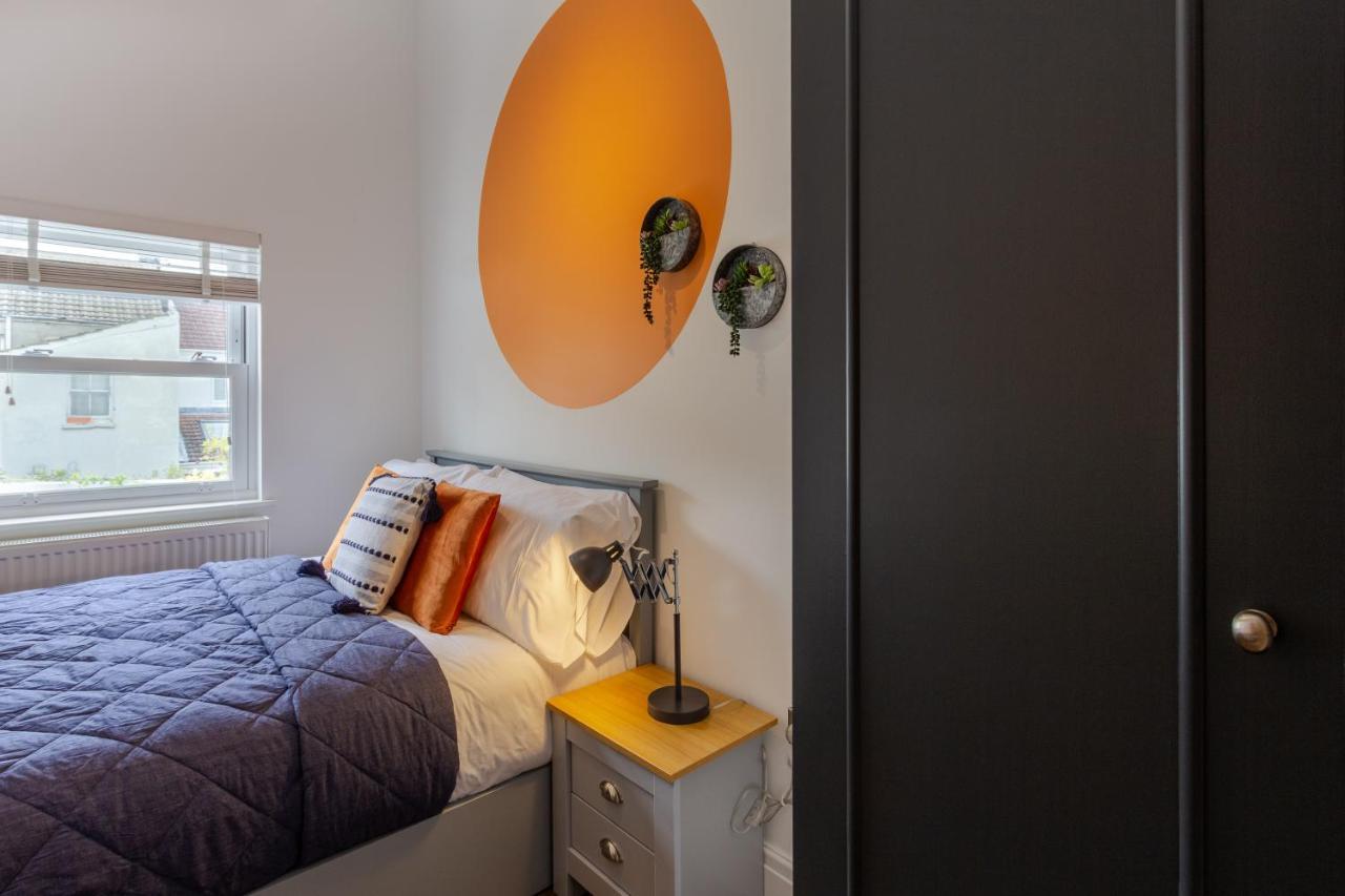 Bright Cheery 4 Bd Apartment By Brighton Station Bagian luar foto